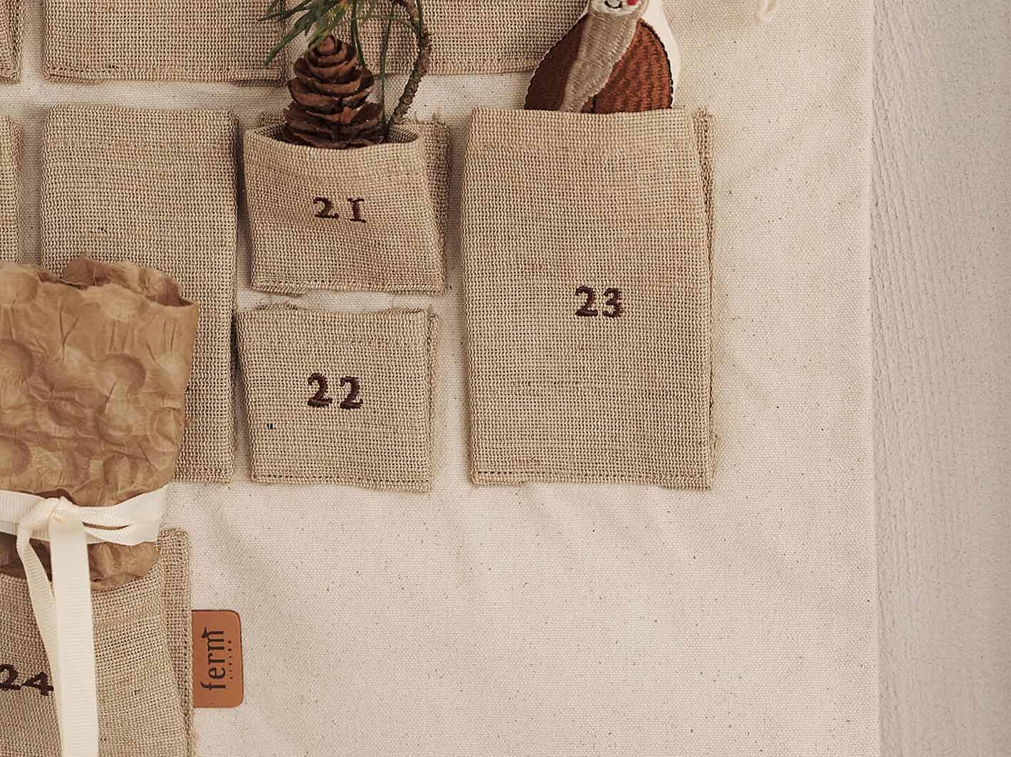Pine Christmas Calendar Mini
