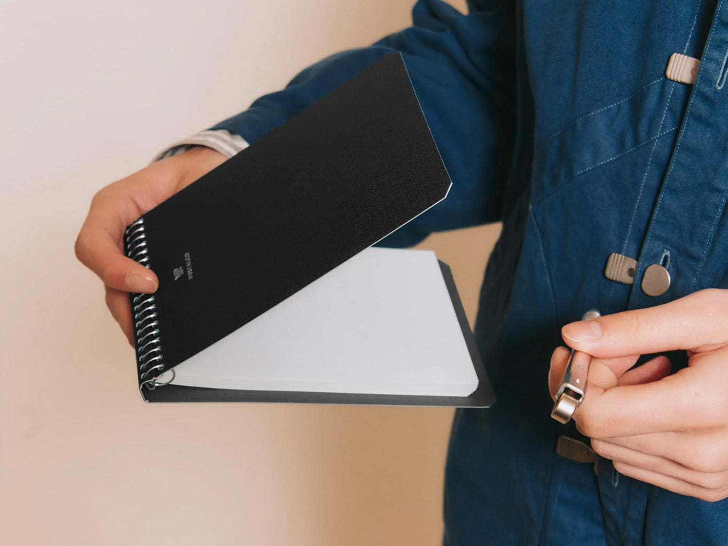 Notebook A6 Double Arm Faded Black