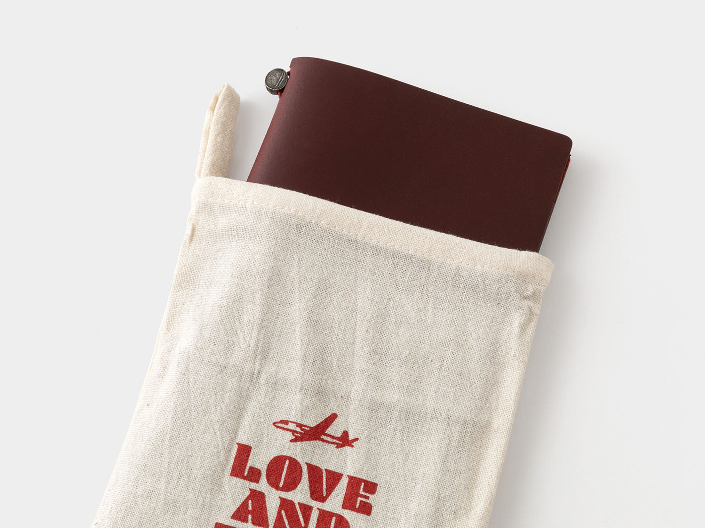 TRAVELER'S notebook LOVE AND TRIP Red | Misc Store Amsterdam