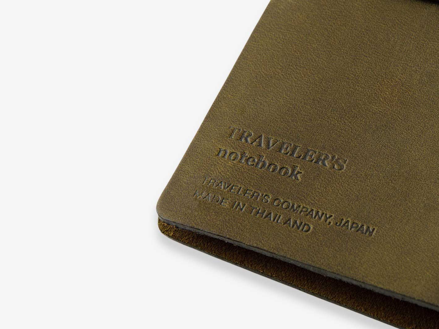 モス限定 TRAVELER'S notebook OLIVE レギュラーサイズ TRAVELER'S notebook Olive Passport Size | Misc Store Amsterdam