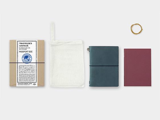 TRAVELER'S notebook パスポートサイズ ブルー　ブラスクリップ TRAVELER'S notebook Blue Passport Size | Misc Store Amsterdam